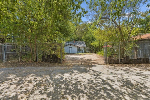 Tiny photo for 1204 Taylor ST, Austin, TX 78702 (MLS # 9567772)