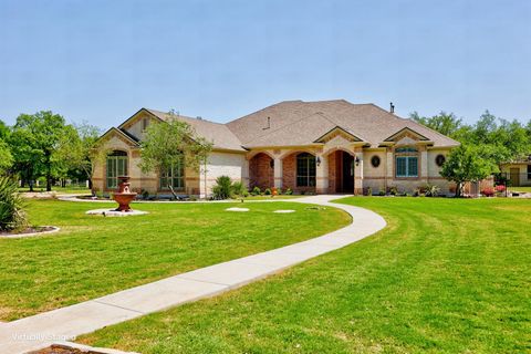 112 Shady Elm Georgetown TX 78633
