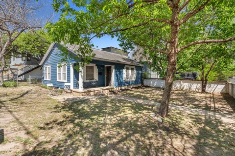 Photo of 1910 Kinney Ave, Austin, TX 78704 (MLS # 5596628)