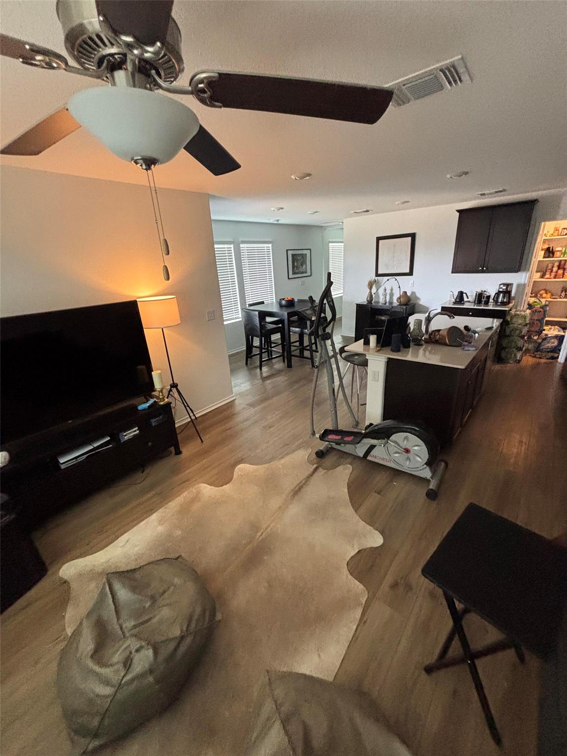 7120 Sparkling Light DR B