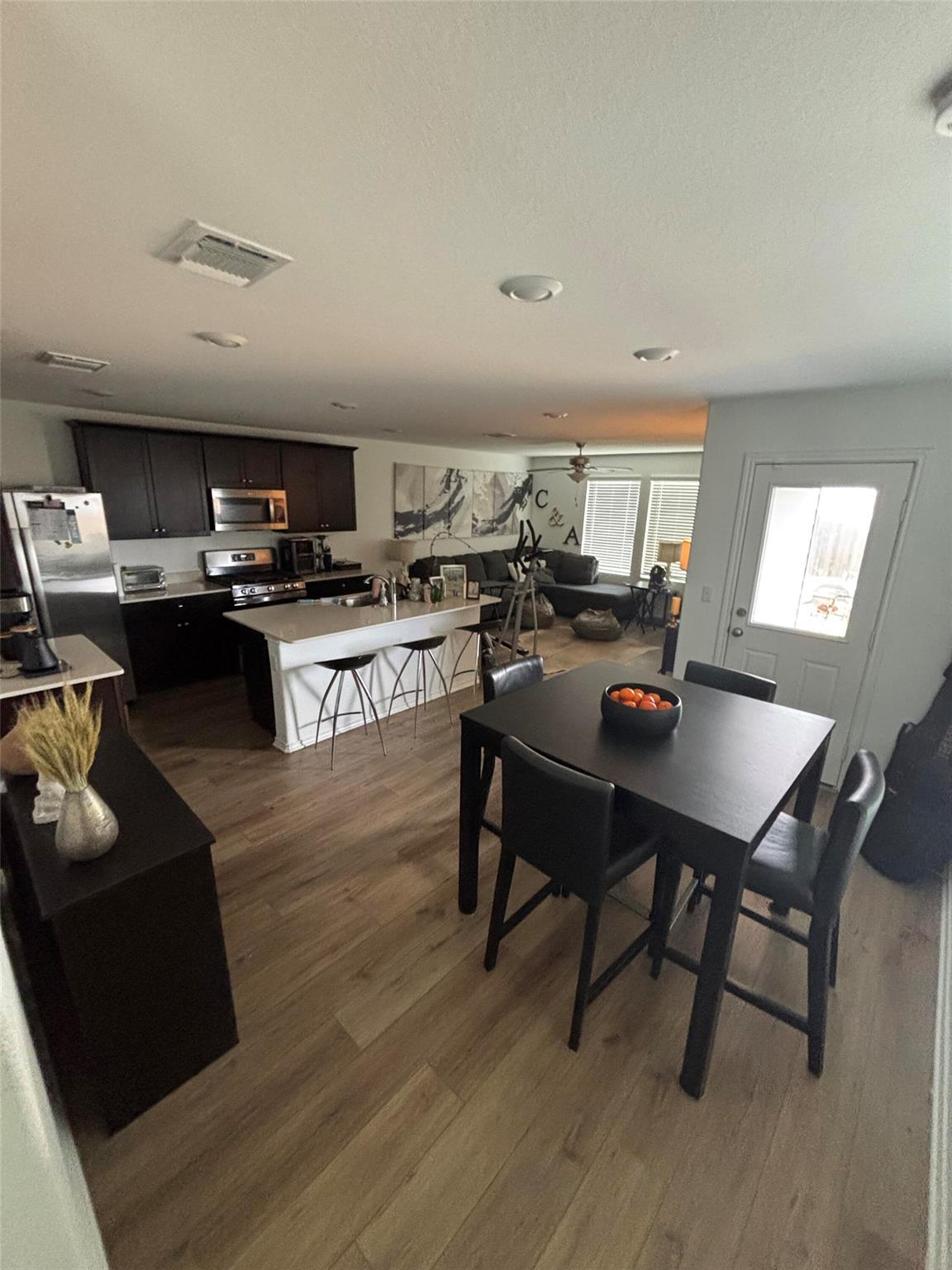 7120 Sparkling Light DR B