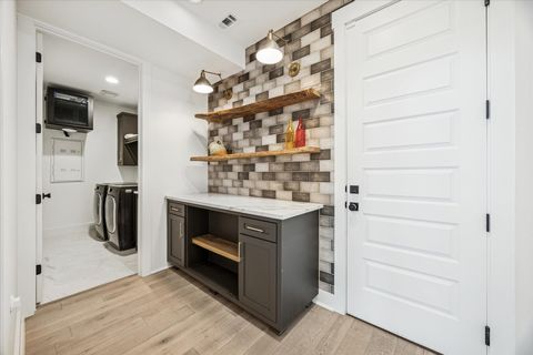 Tiny photo for 11123 Lakeside DR, Jonestown, TX 78645 (MLS # 2157574)