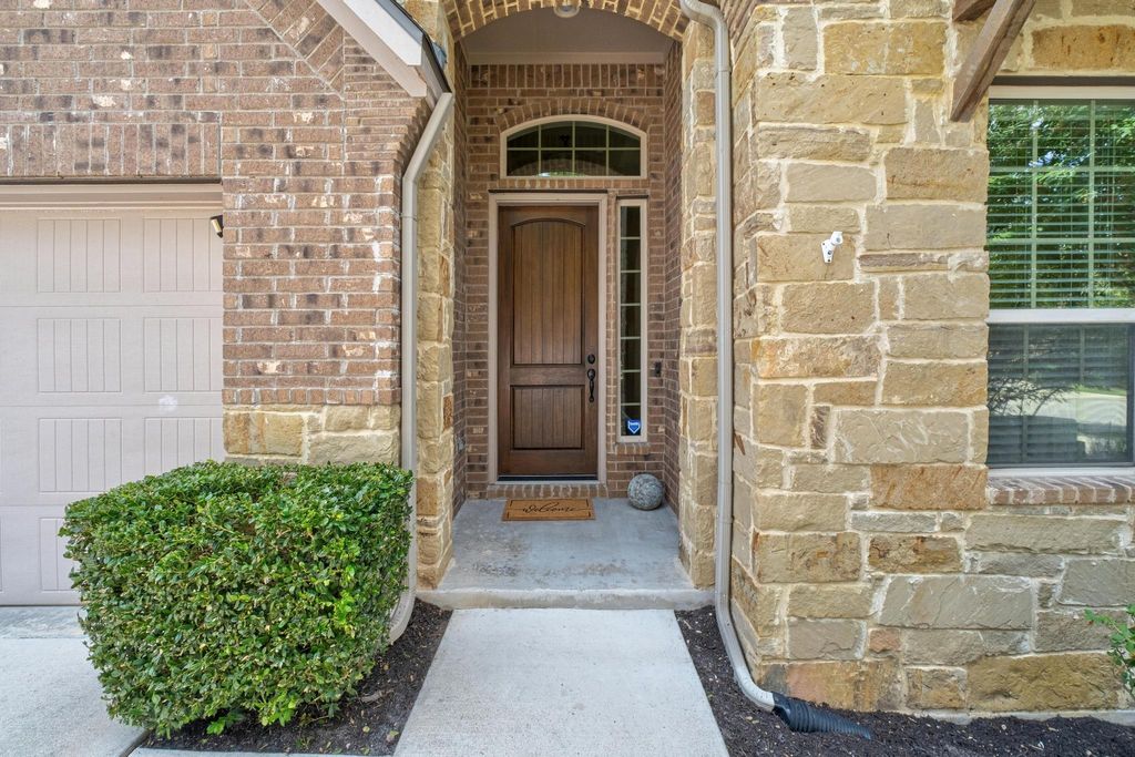 Photo for 5528 Cherokee Draw RD, Austin, TX 78738 (MLS # 8209758)