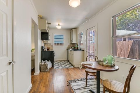 Photo of 1110 W 22nd ST #16, Austin, TX 78705 (MLS # 1601382)