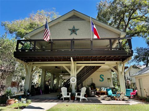 472 Turtle LN Seguin TX 78155