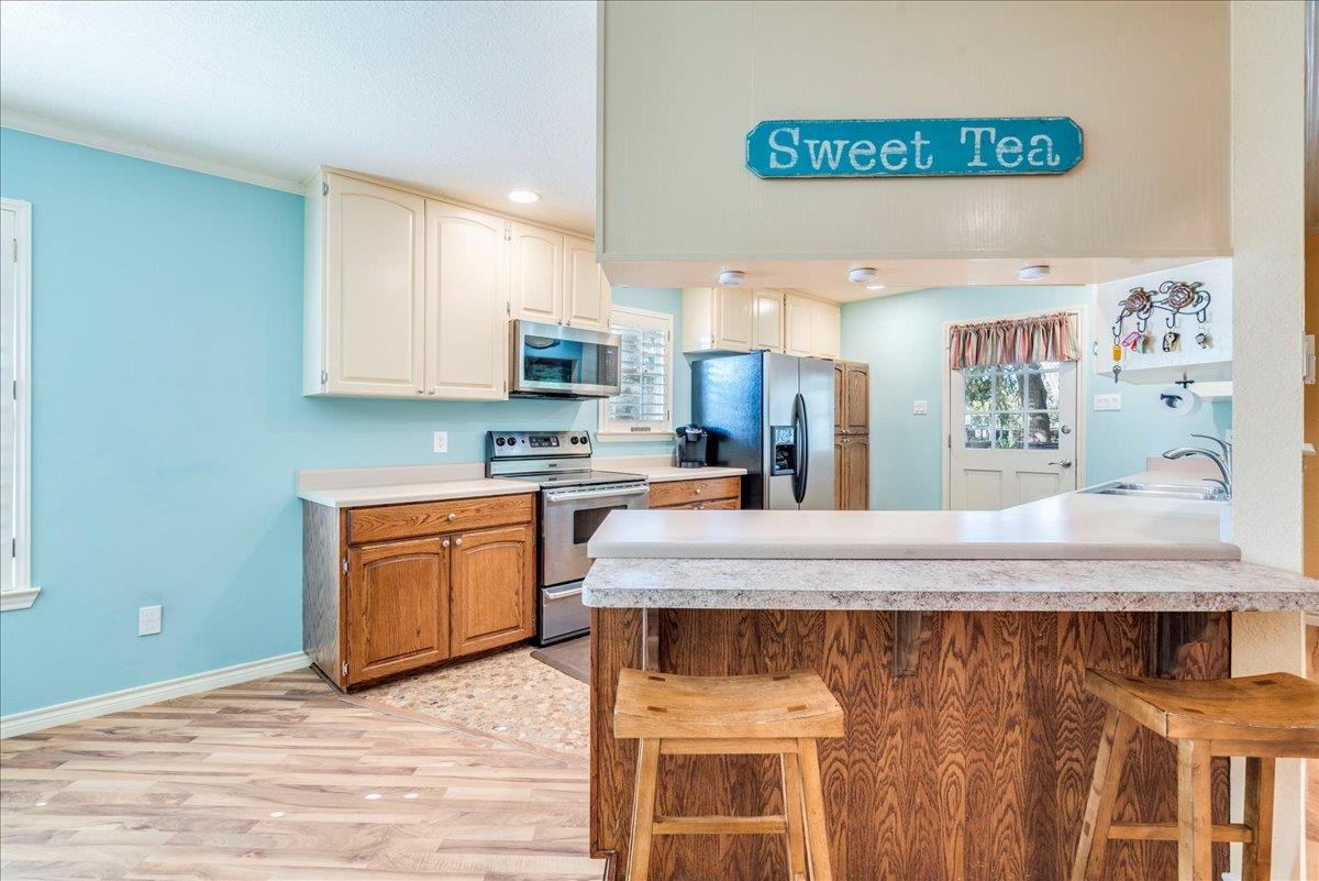 472 Turtle LN