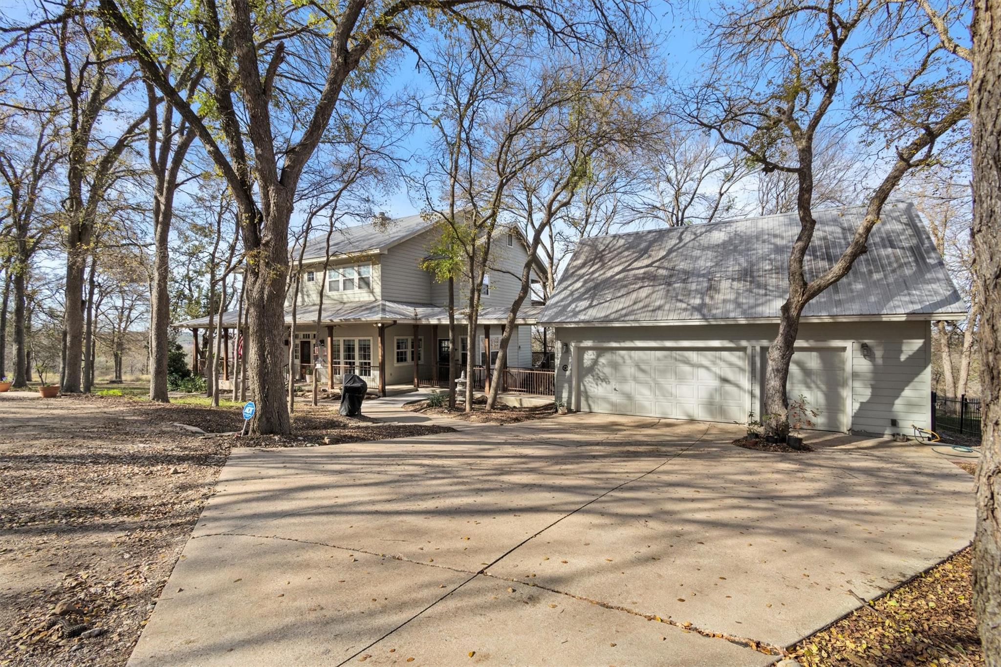 1295 Berry LN