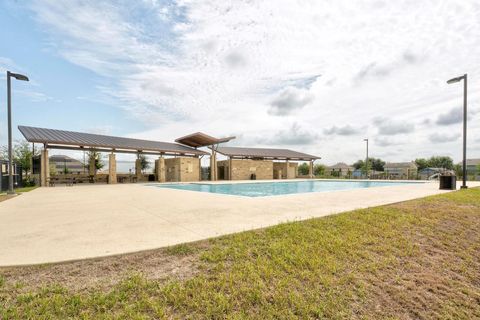 Tiny photo for 3905 Alpine Autumn DR, Austin, TX 78744 (MLS # 4847882)