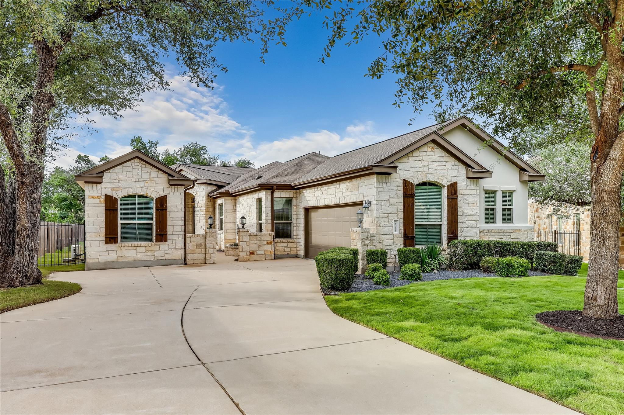 2611 Honey Springs LN