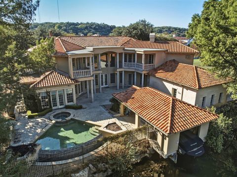 Photo of 4511 Island CV, Austin, TX 78731 (MLS # 5733678)