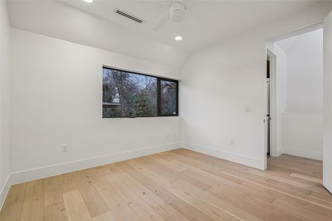 Tiny photo for 1114 Mariposa DR #B, Austin, TX 78704 (MLS # 3224973)