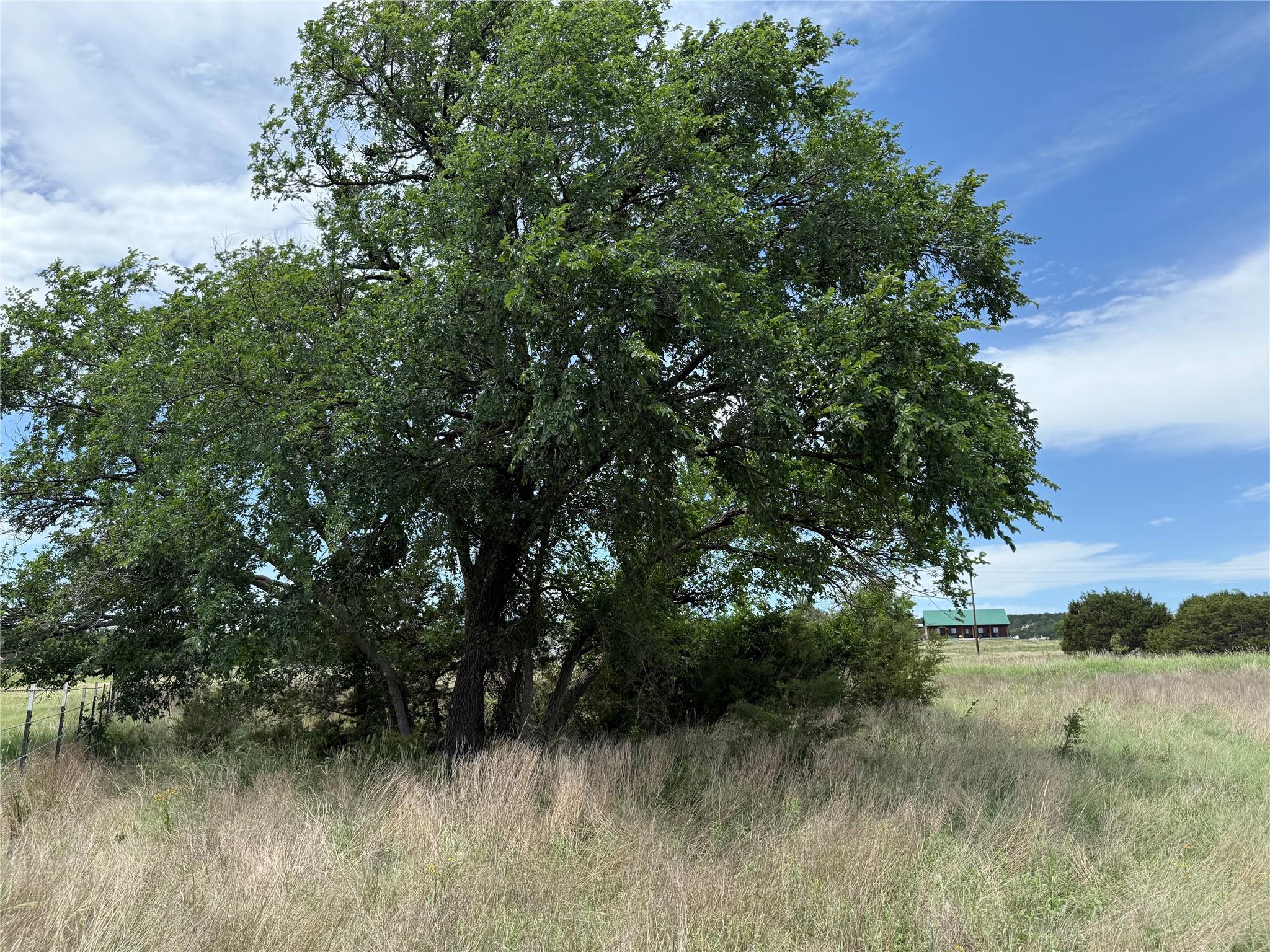 2665 Private Road 3271
