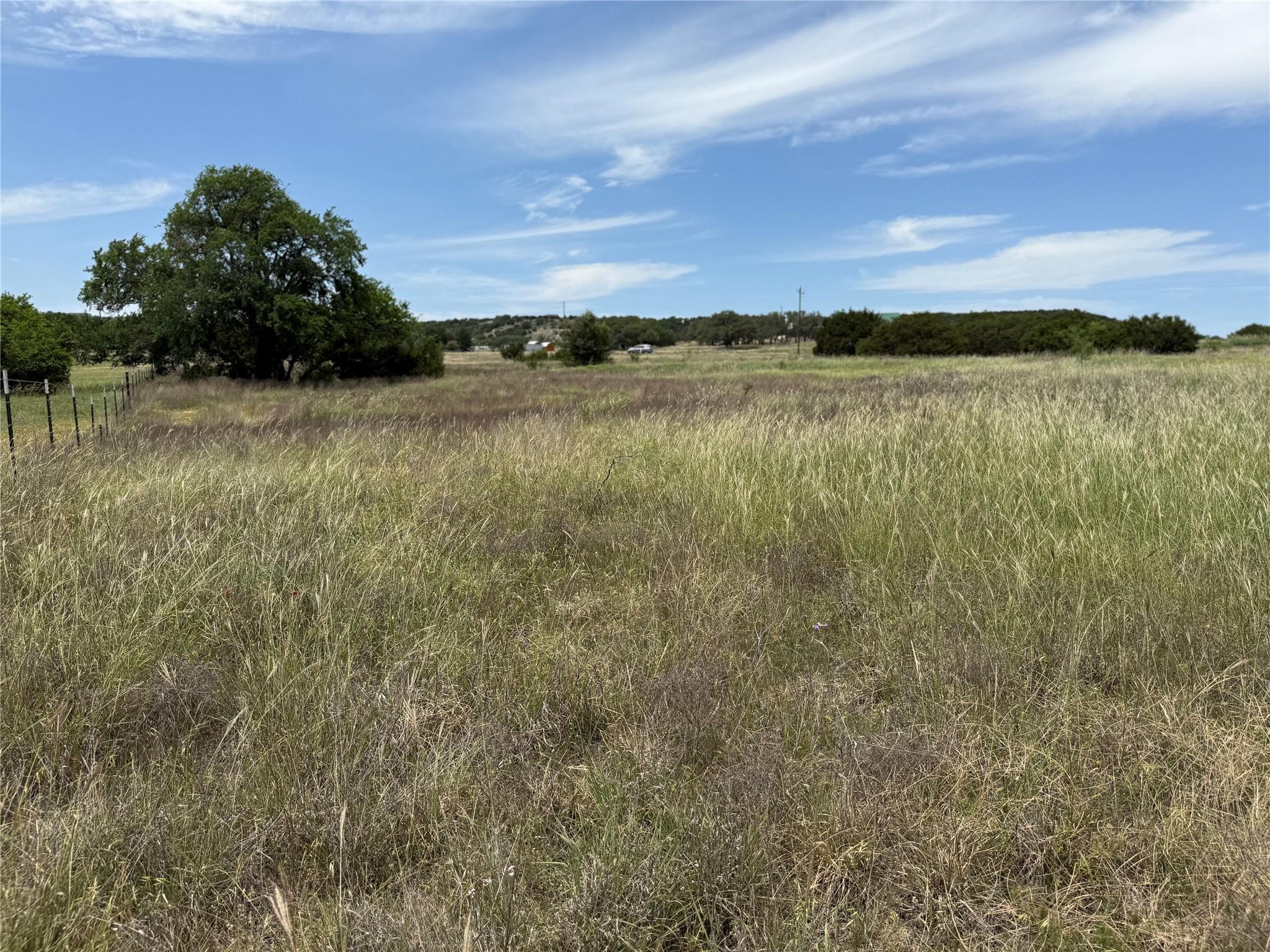 2665 Private Road 3271
