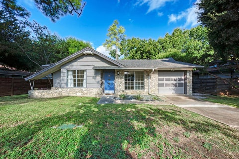 Photo of 2508 East Side DR, Austin, TX 78704 (MLS # 6799786)