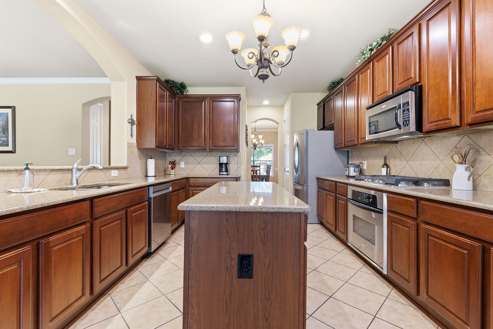 3807 Cypress Point CV