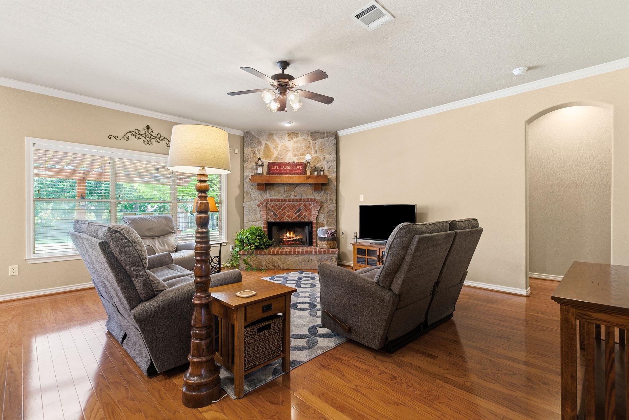 3807 Cypress Point CV