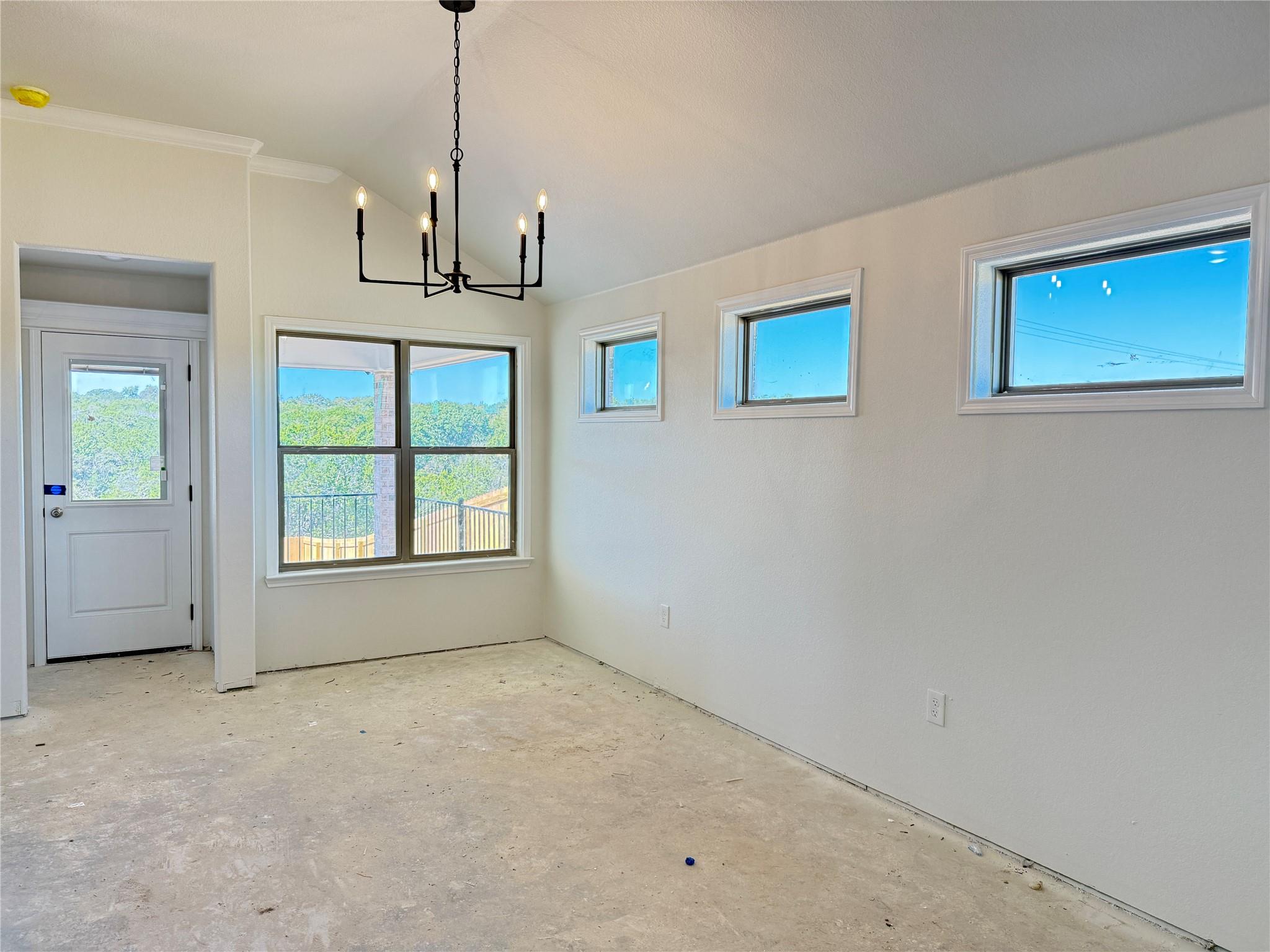 5302 Lassen LN