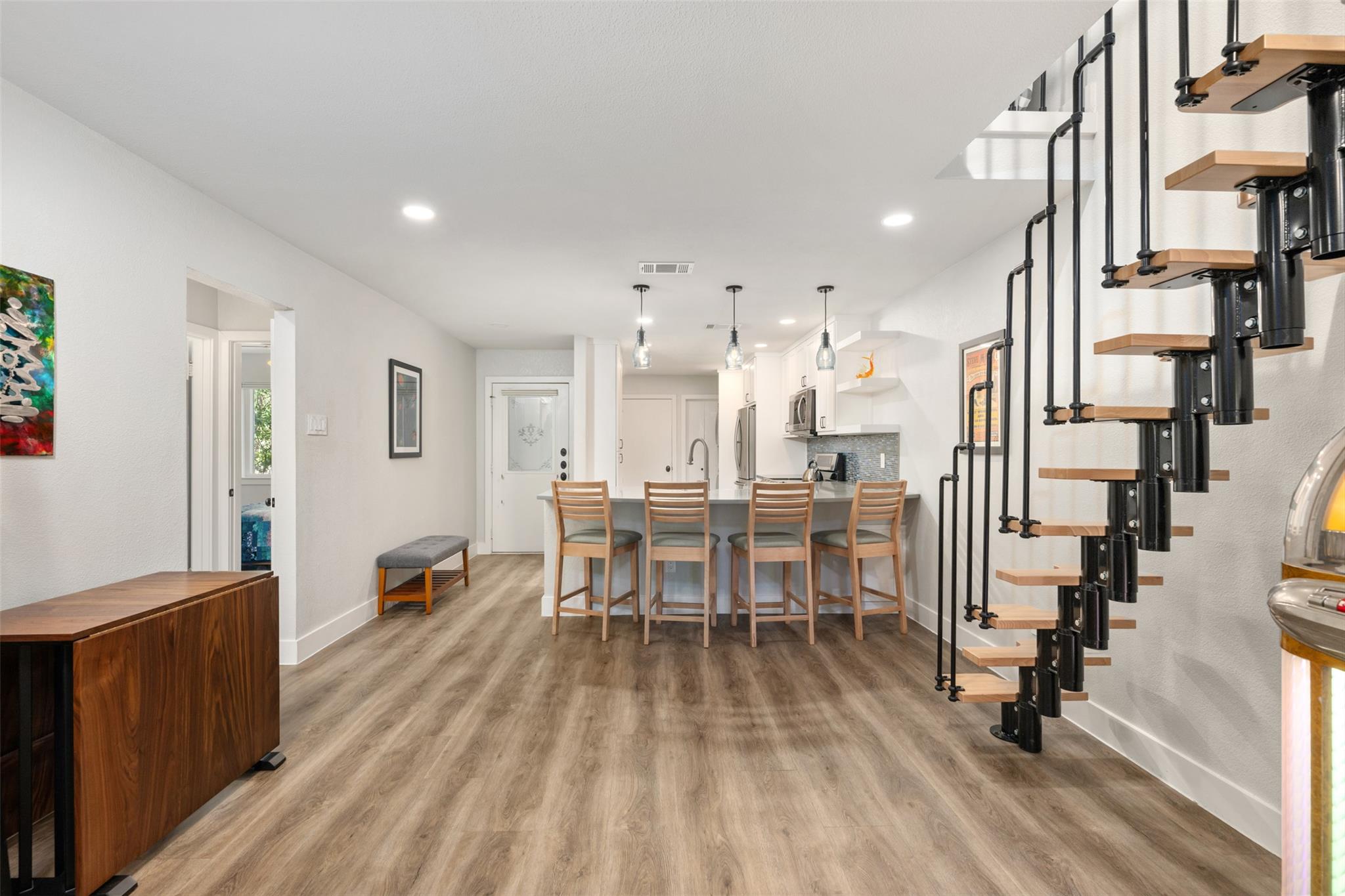 8000 Forest Mesa DR B