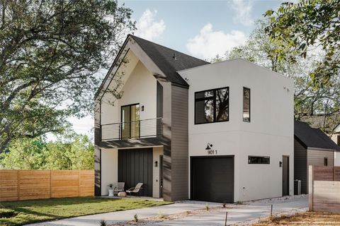 Photo of 901 Redd ST #1, Austin, TX 78745 (MLS # 6881958)