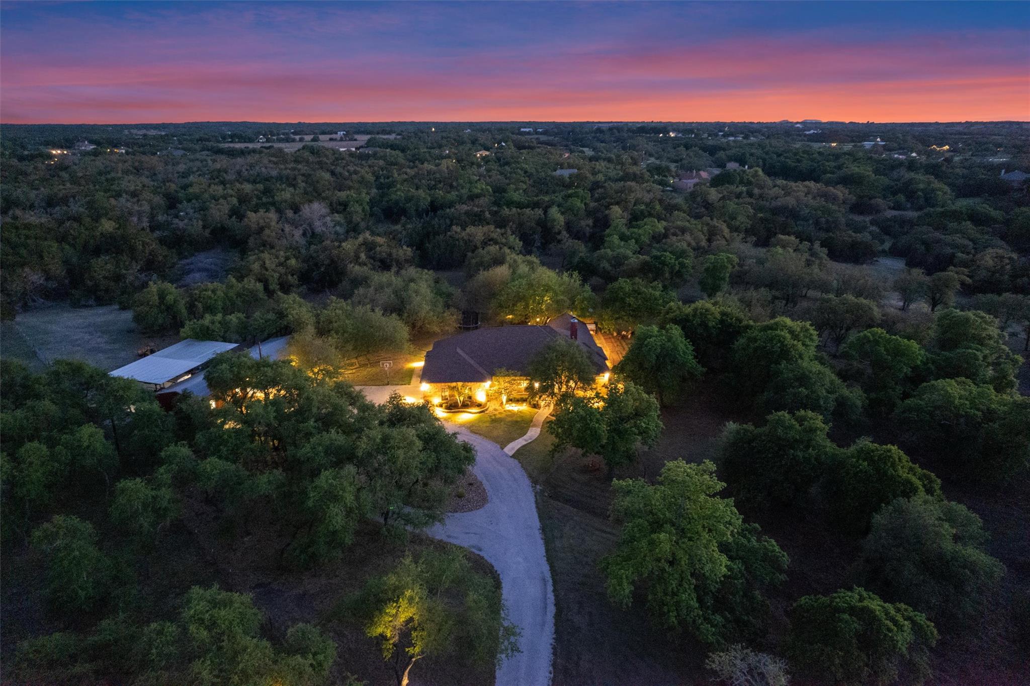 200 Little River RD