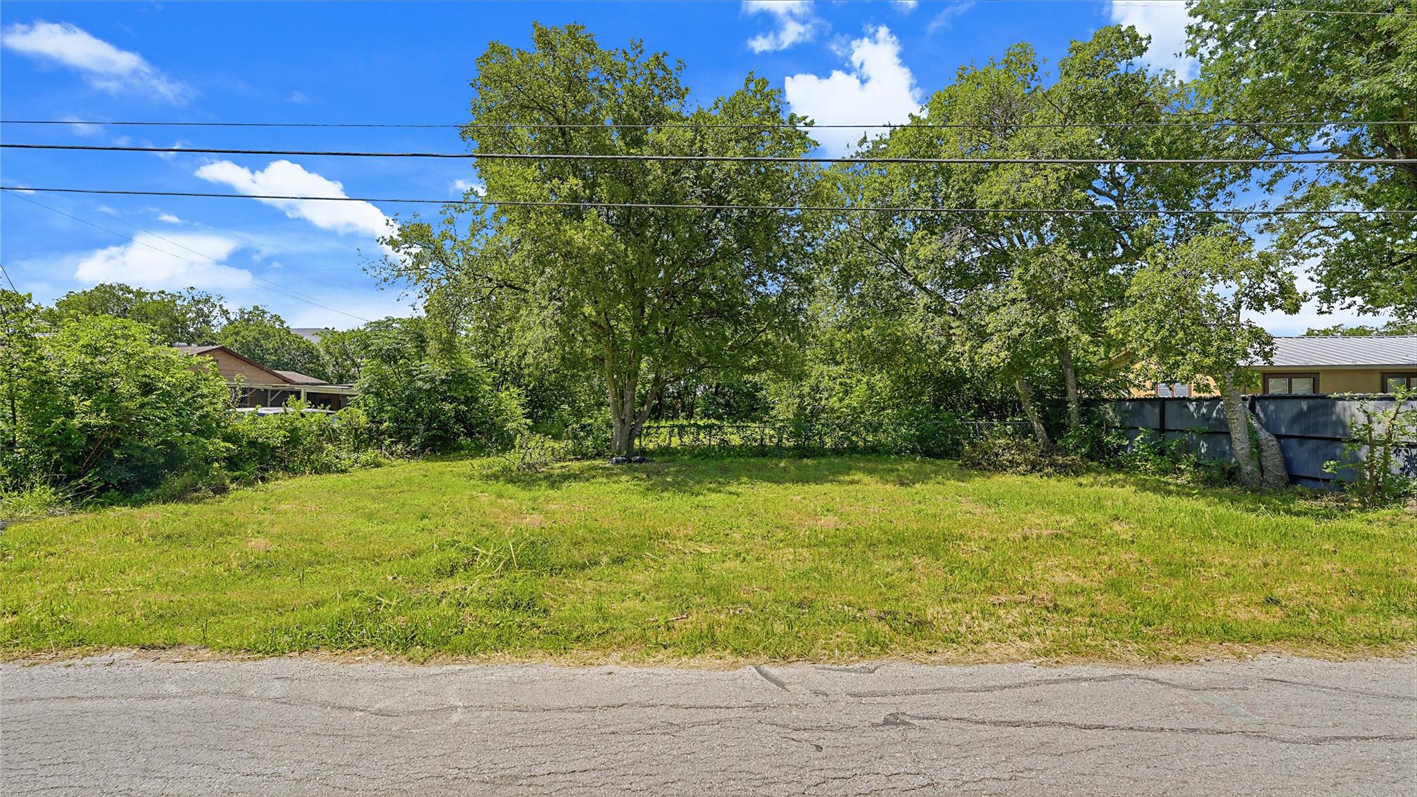 Photo 1 of 11 — 144 Dinn DR, San Antonio, TX 78218