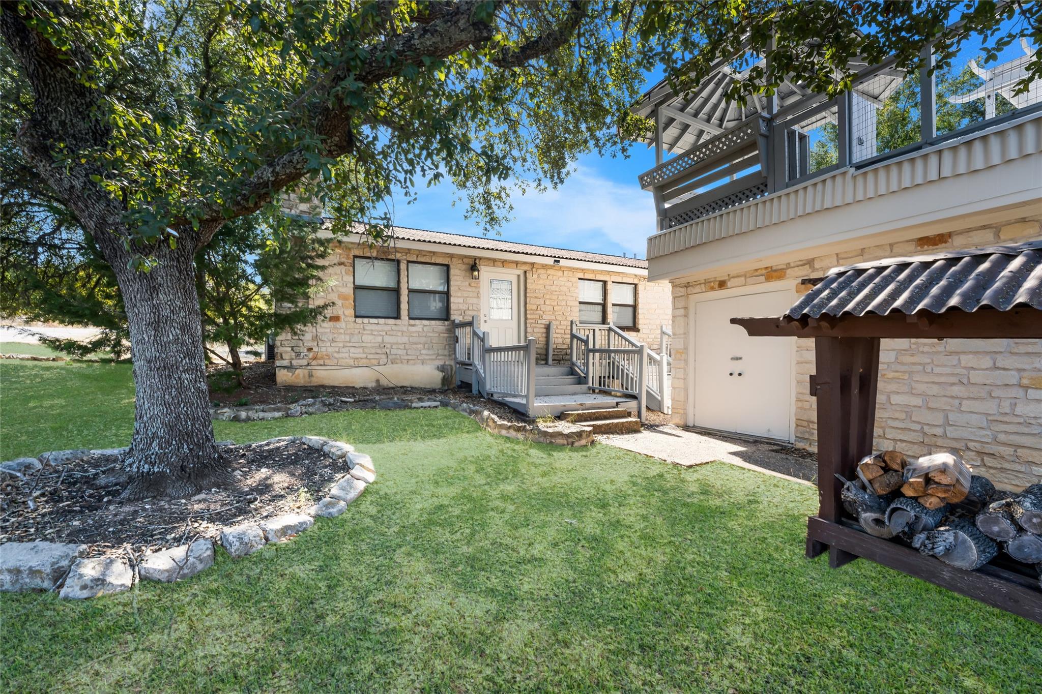 21401 Patton Ave A&B