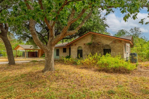 Photo of 7707 Meadowview LN, Austin, TX 78752 (MLS # 8959713)