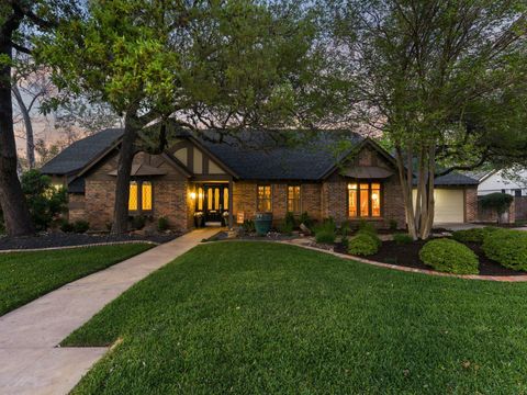 4216 Tallowood DR Austin TX 78731