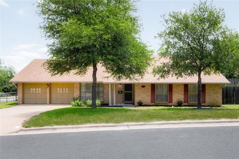 Photo of 7507 Glenhill RD, Austin, TX 78752 (MLS # 8409159)