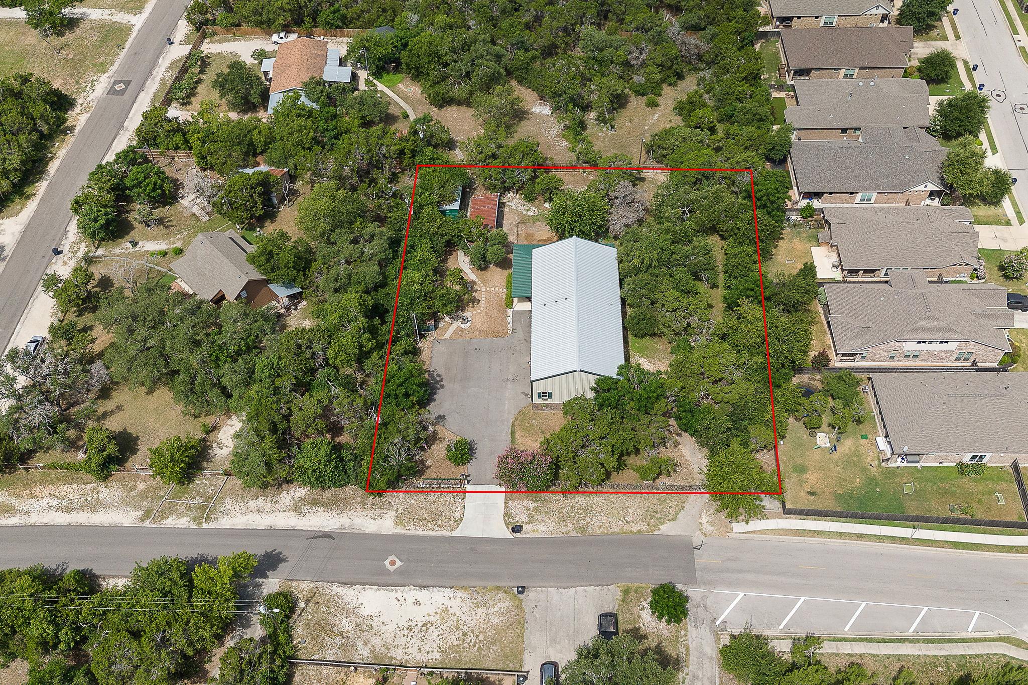 705 Peregrine WAY