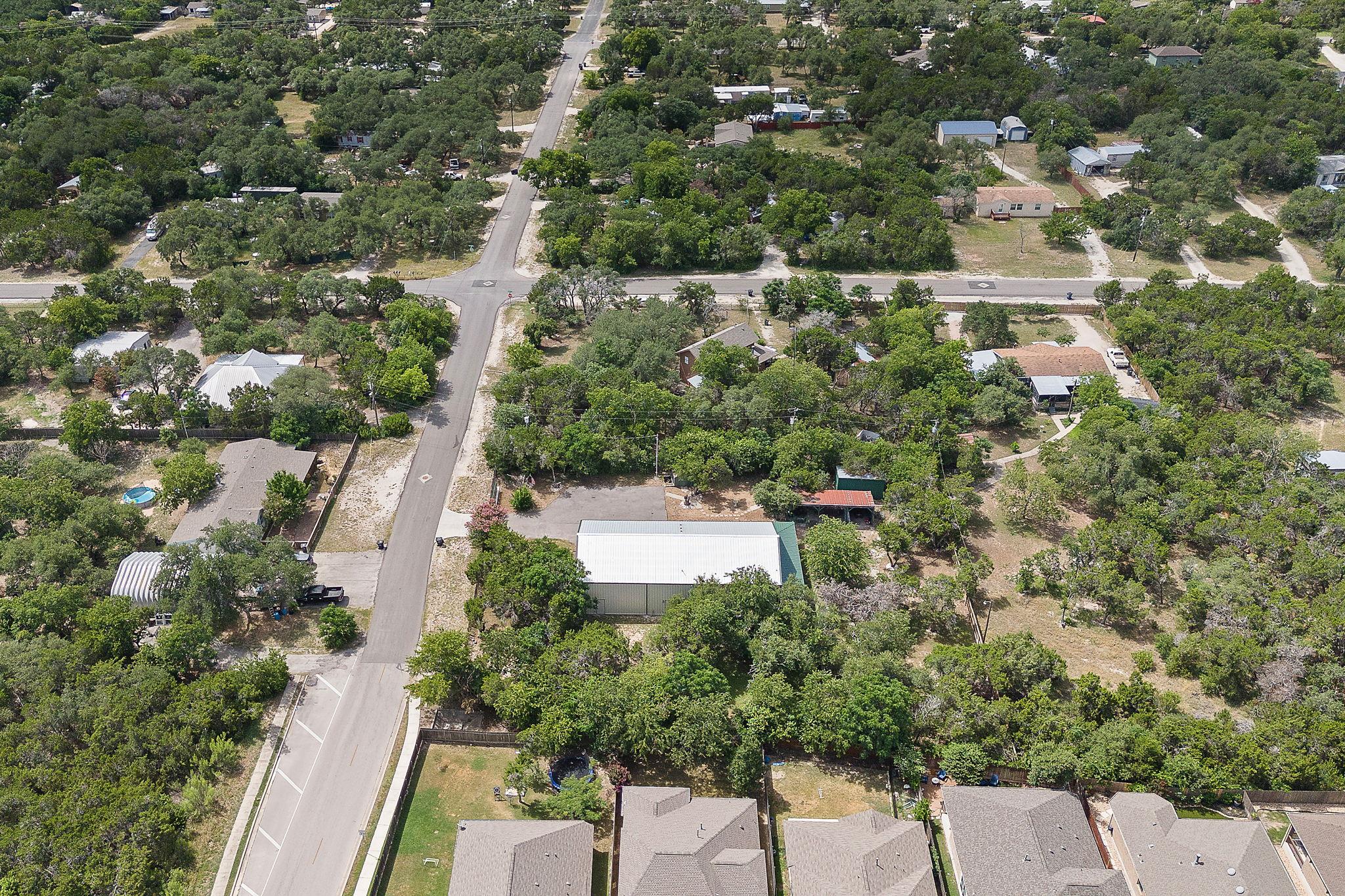 705 Peregrine WAY