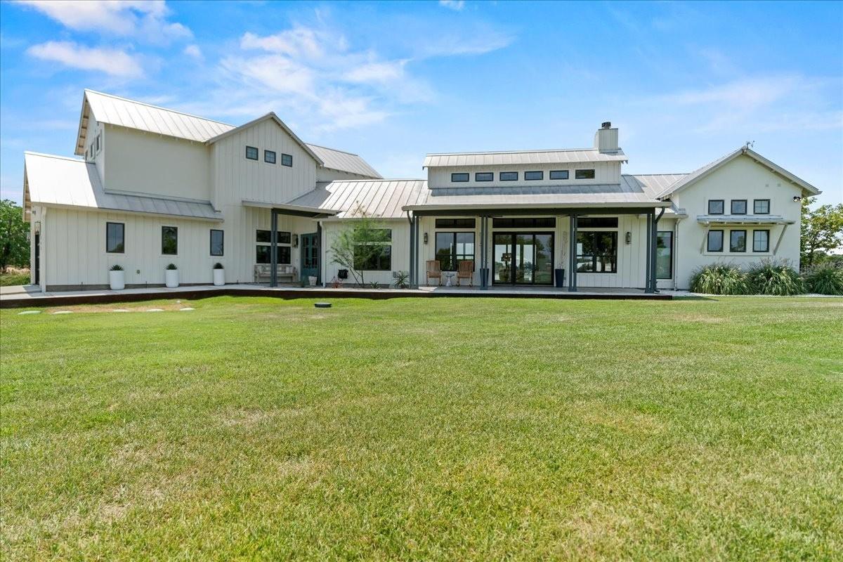 703 Woodland Hills DR