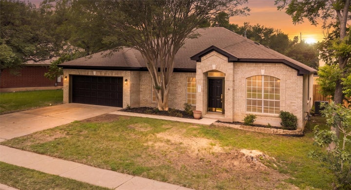 Photo 1 of 31 — 412 Tamara DR, Georgetown, TX 78628