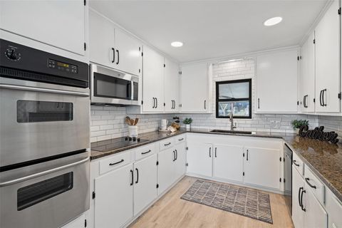Tiny photo for 1201 Lakeshore DR, Spicewood, TX 78669 (MLS # 5483829)