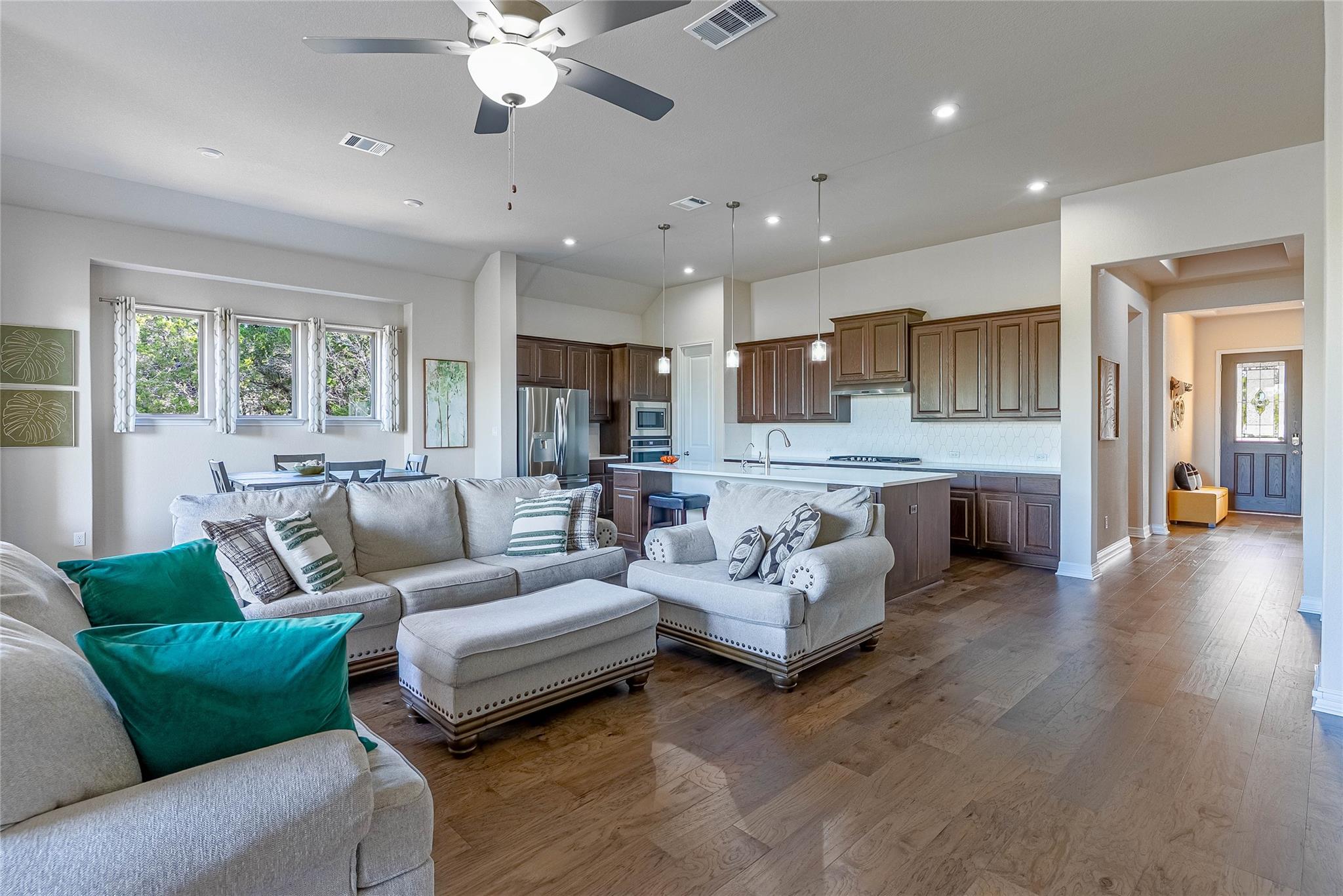 6800 Little Serenity CV