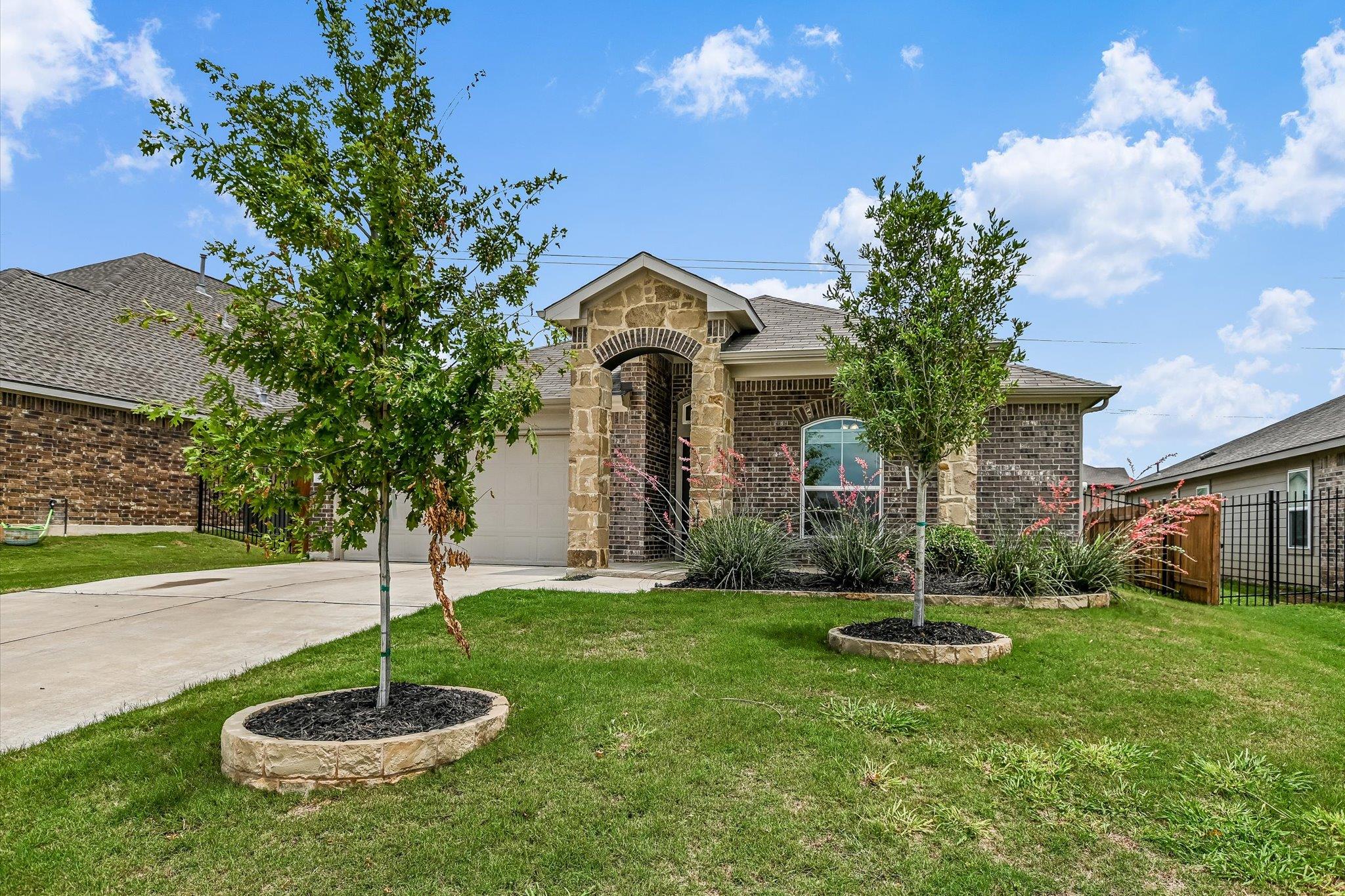 409 Rusk Bluff Ave, Leander