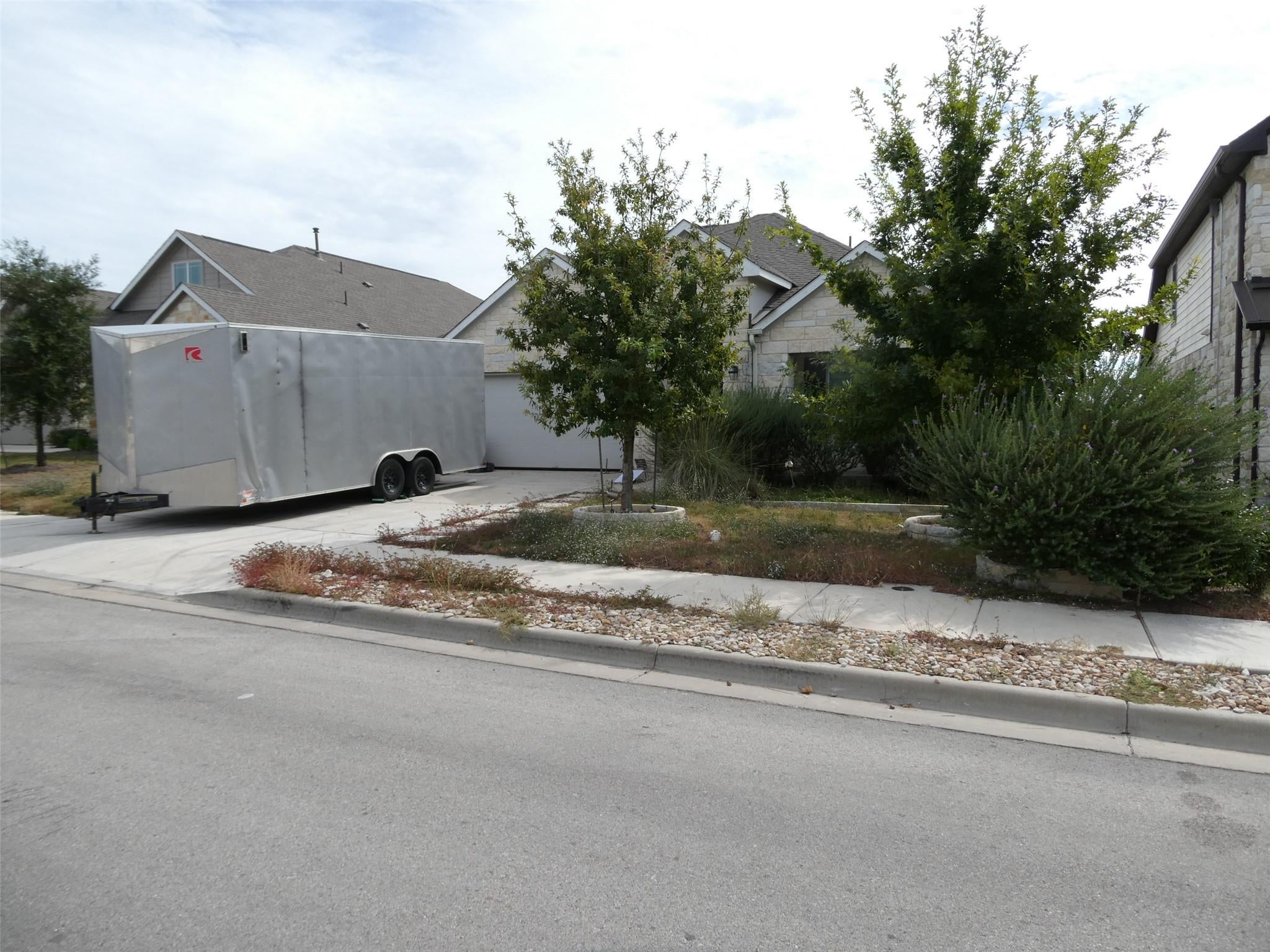 512 PANZANO DR