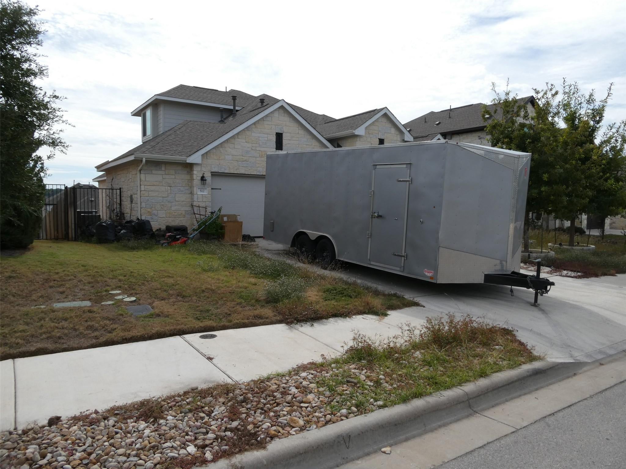 512 PANZANO DR