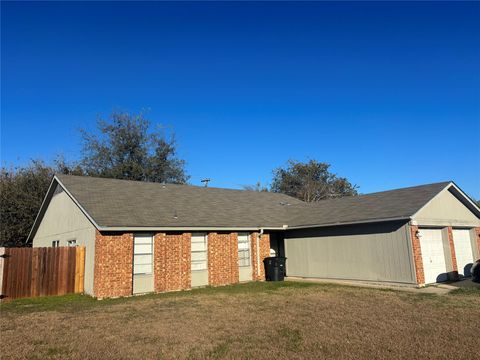 Photo of 2210 Shoemaker DR, Killeen, TX 76543 (MLS # 7267995)