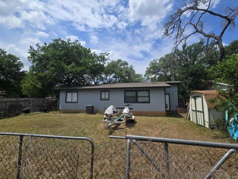Tiny photo for 18215 Center ST, Jonestown, TX 78645 (MLS # 1058249)
