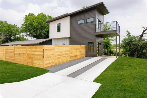 Photo of 8507 Hathaway DR #B, Austin, TX 78757 (MLS # 8380540)