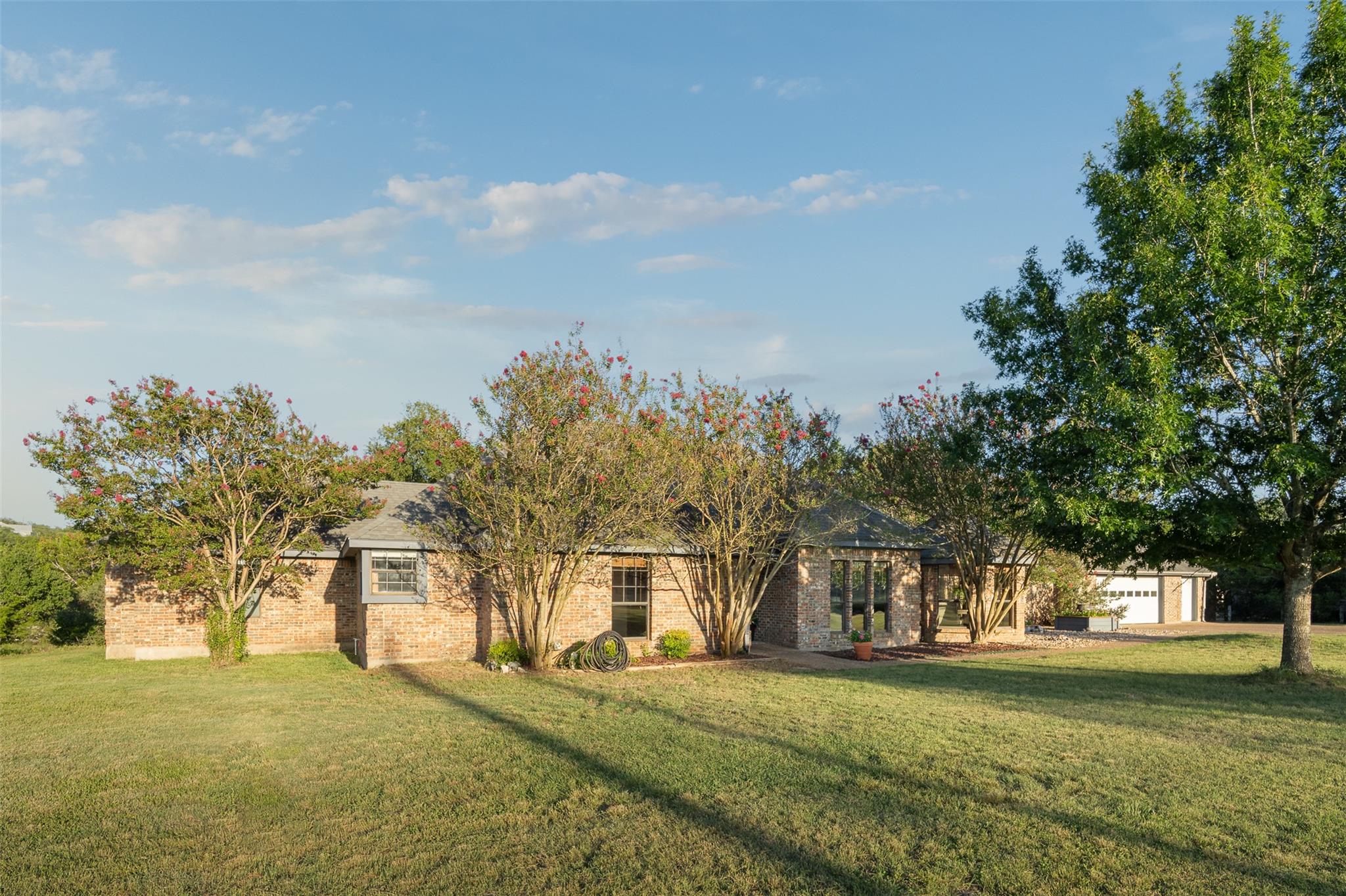 509 Roy Creek LN
