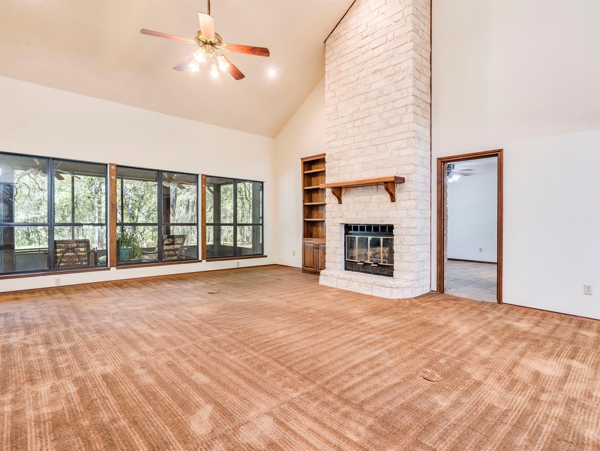 1112 Live Oak LOOP
