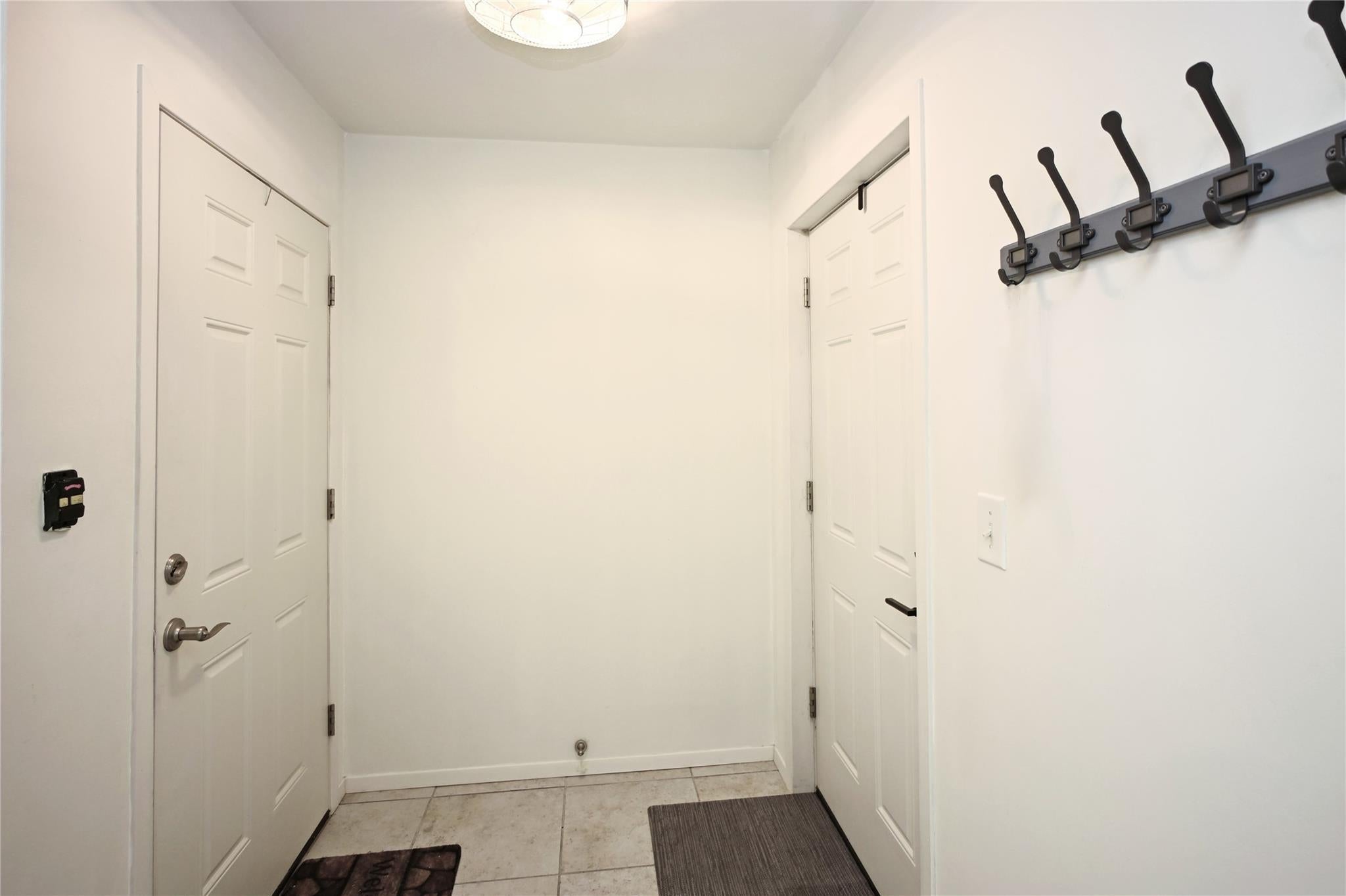 1133 Fox Run CIR