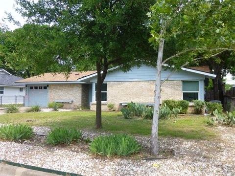 Photo of 7503 Eastcrest DR, Austin, TX 78752 (MLS # 4893424)