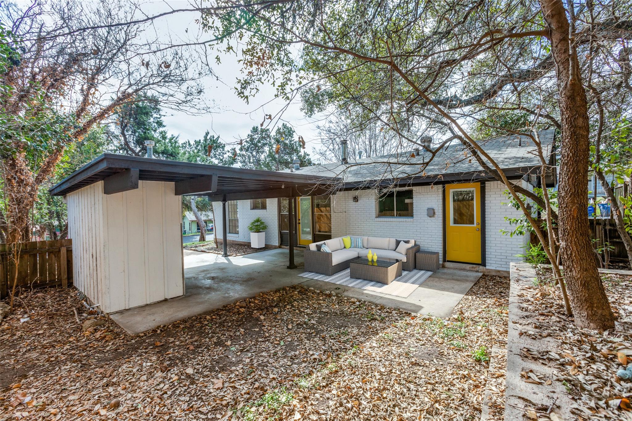 Austin, Texas 78704, United States, 3 Bedrooms Bedrooms, ,2 BathroomsBathrooms,Residential,Active,76673