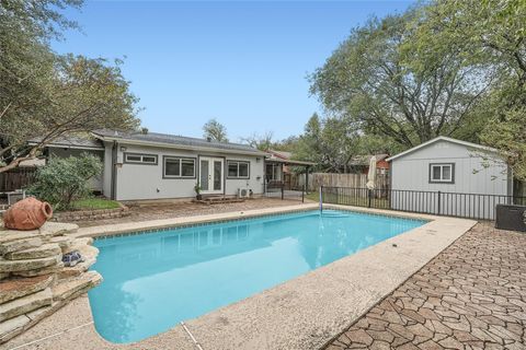 Photo of 2204 Falcon Hill DR, Austin, TX 78745 (MLS # 8078413)