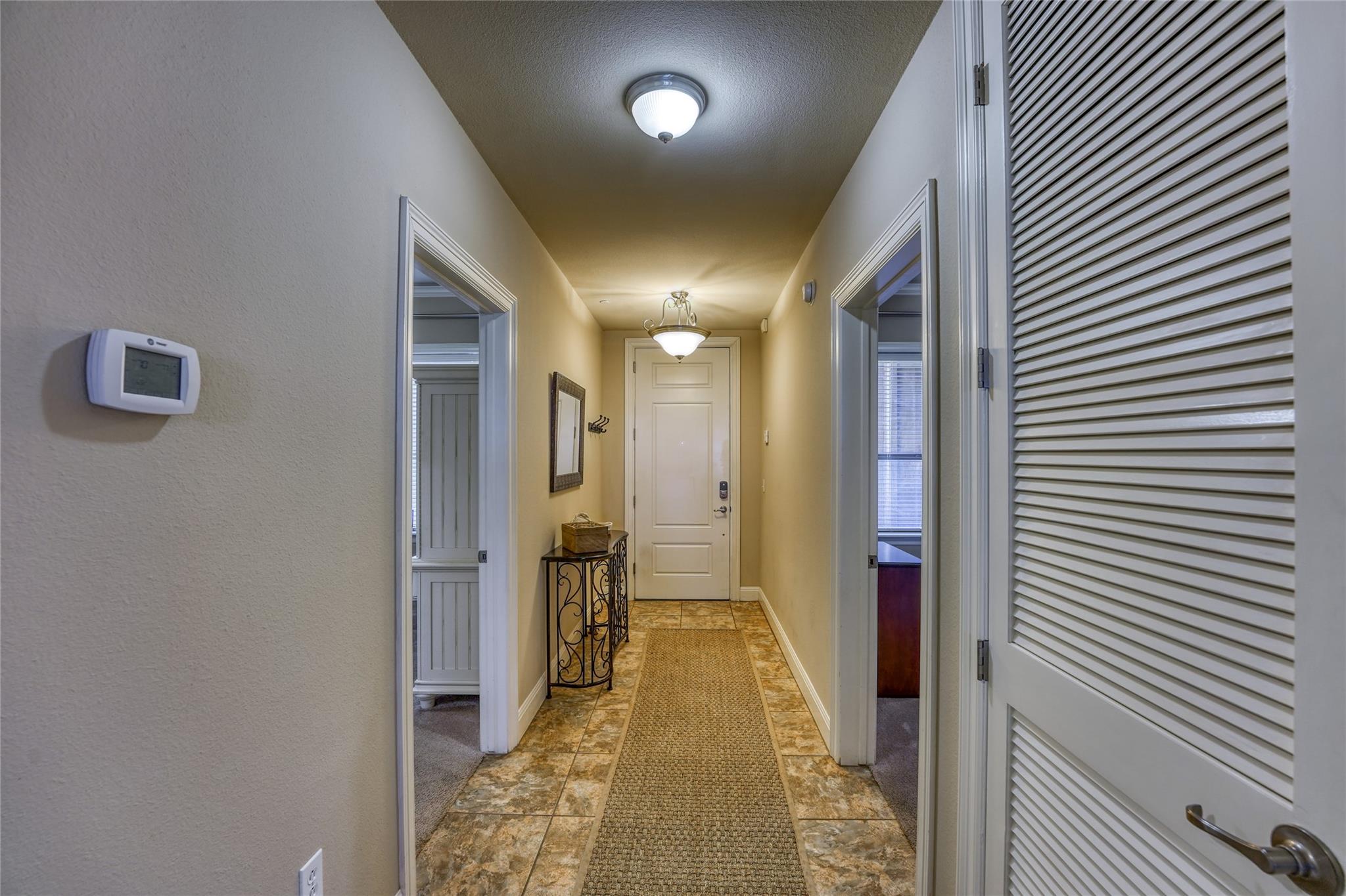 101 West Bank DR 15