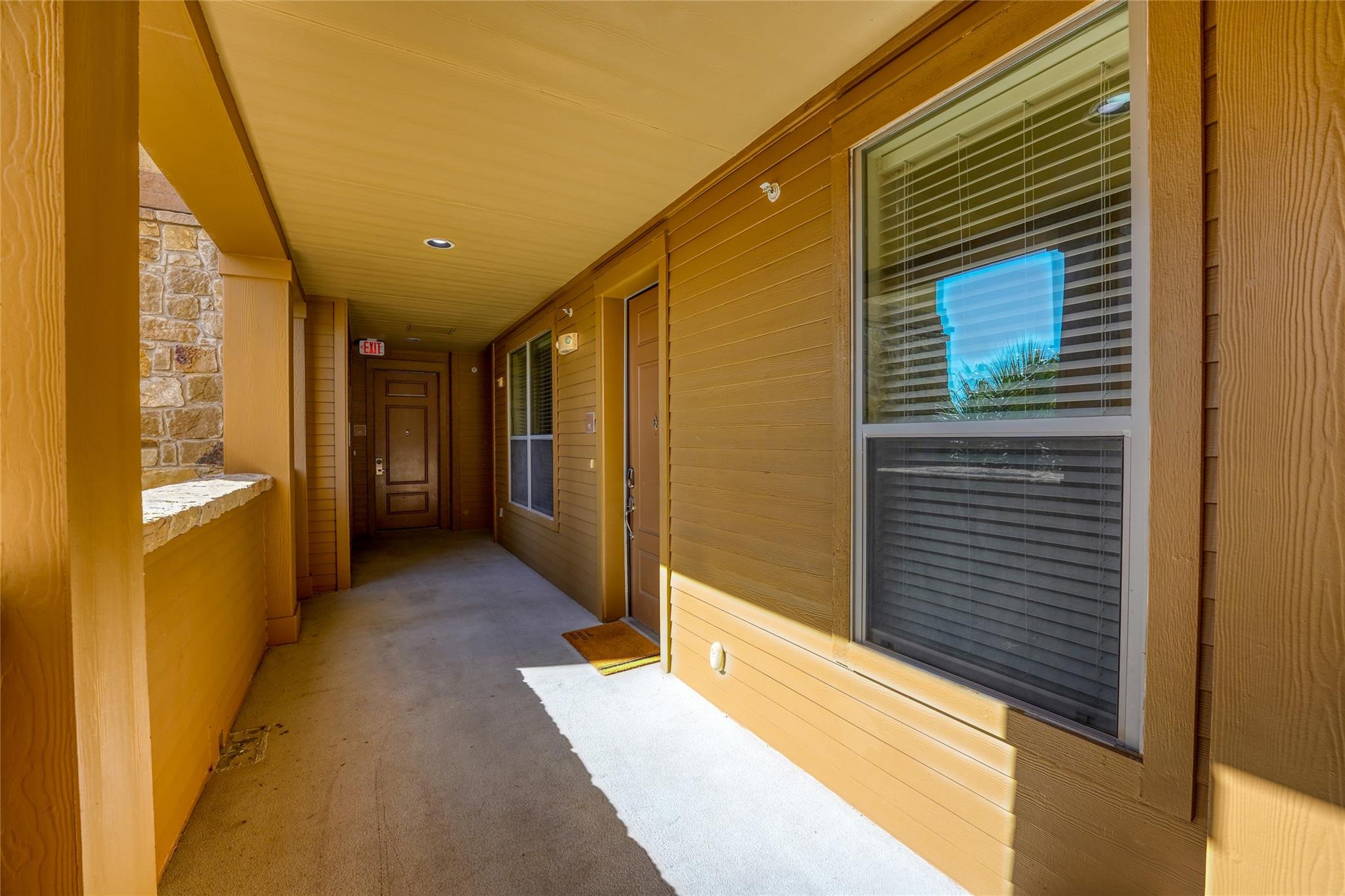 101 West Bank DR 15