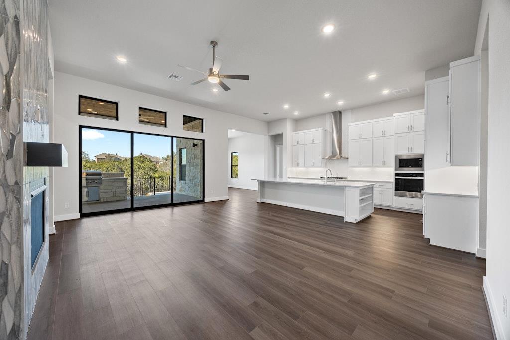 1220 Stormy DR